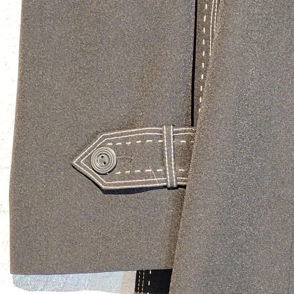 Novelti Adorable Junior NWOT Women's Black Full Length Trench Coat in Size 7/8 - Picture 6 of 12